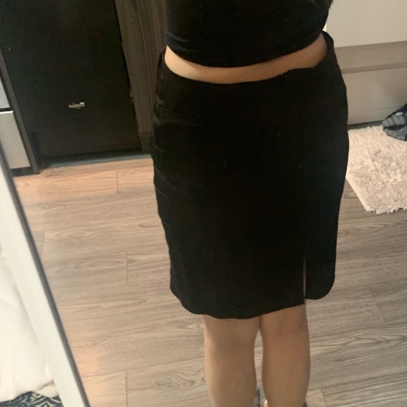Black pencil skirt - Picture 6 of 6